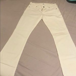 White skinny jeans